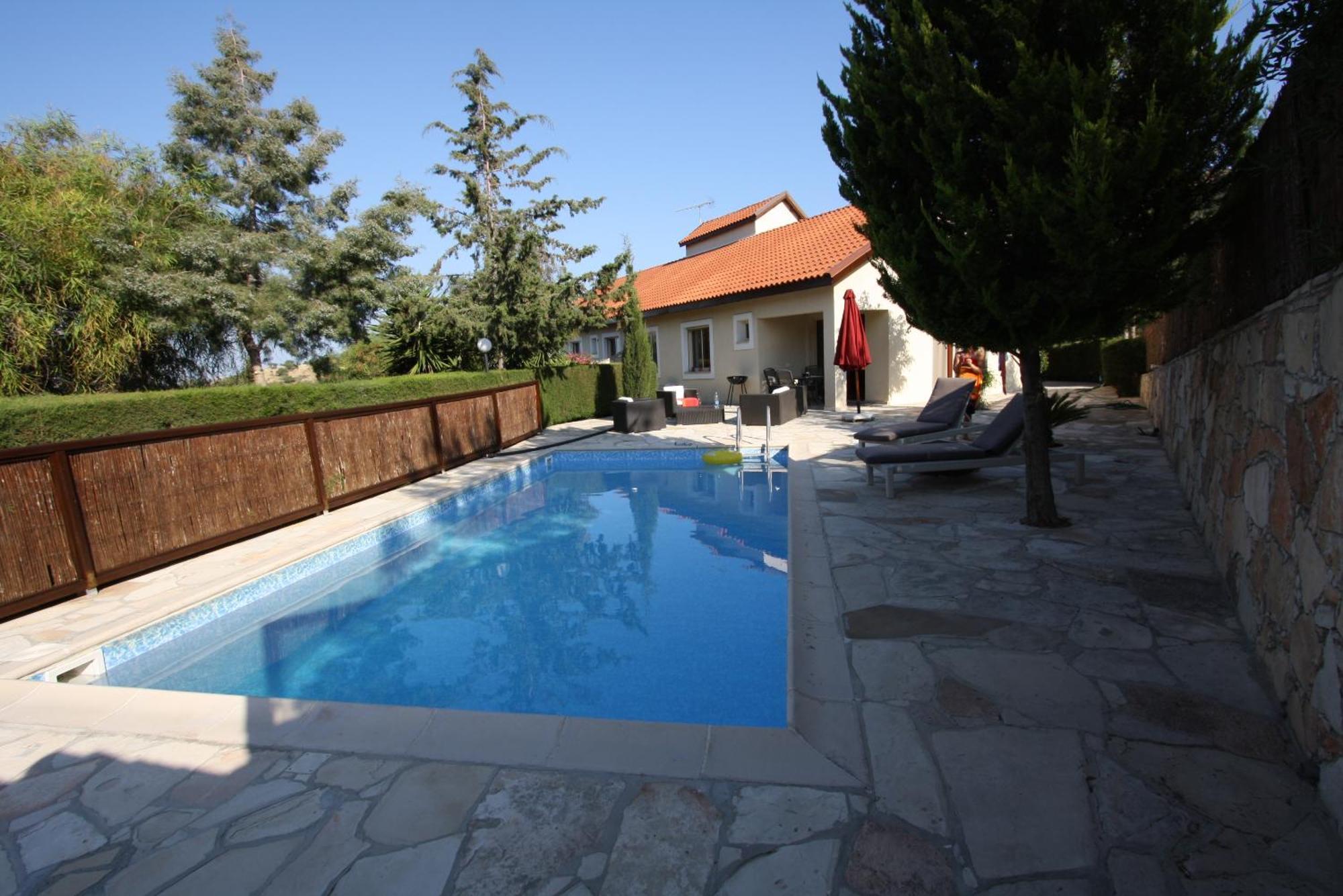 Swimmers' Paradise Pissouri Ngoại thất bức ảnh
