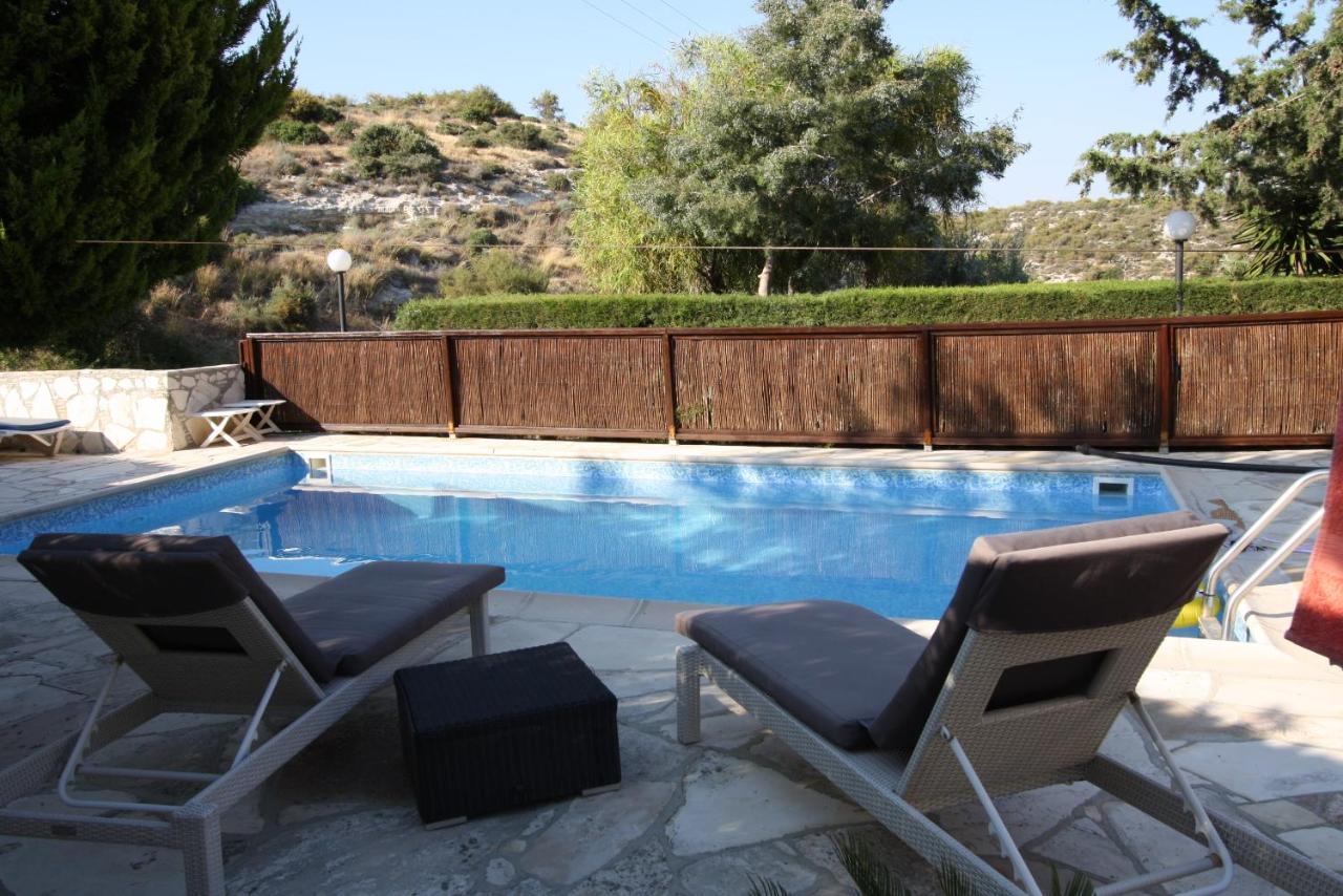 Swimmers' Paradise Pissouri Ngoại thất bức ảnh
